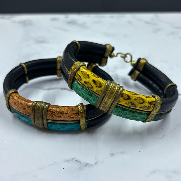 Set of 2 leather bracelets - Picture 1 of 4